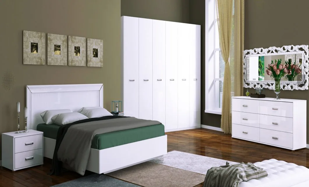 Dormitor modern cu accente decorative și texturi mixte